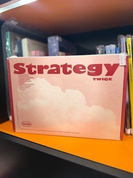 Twice 14-й мини-альбом Strategy Twice фото